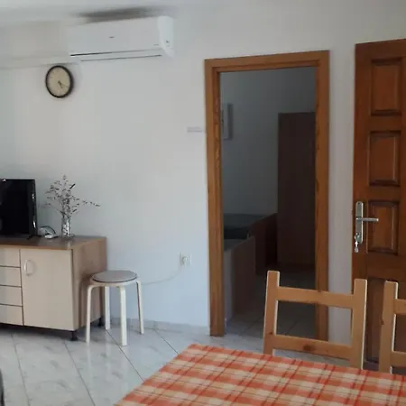 Apartmani Mia Liznjan Exterior photo
